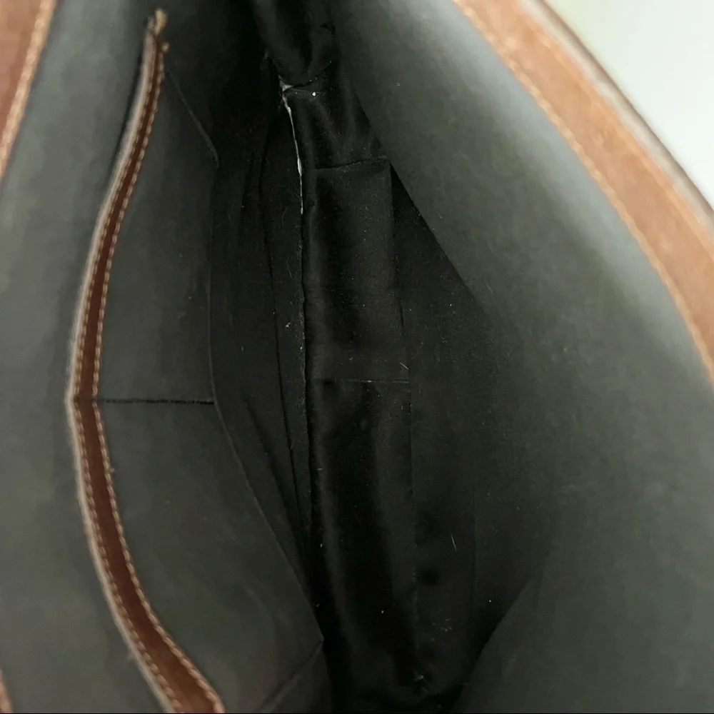 Valentina In Pelle Pebbled Leather Messenger Bag - Unisex